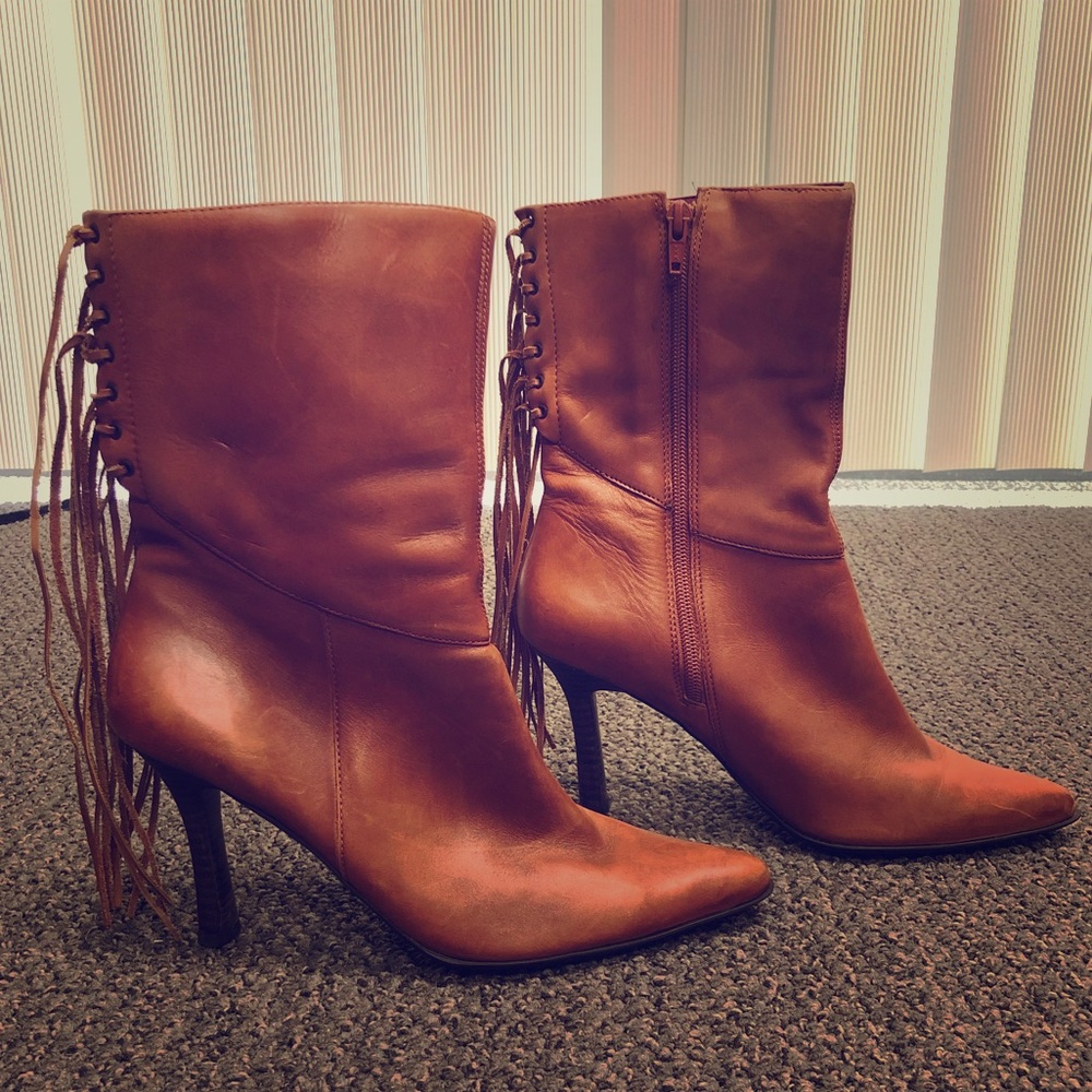 Two Lips Women’s Brown Leather Fringed Boots 7 1/2